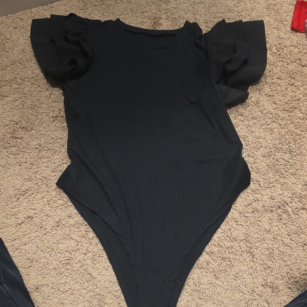Size 14 Ruffle Sleece Bosy Suit, So Cute For Fall!